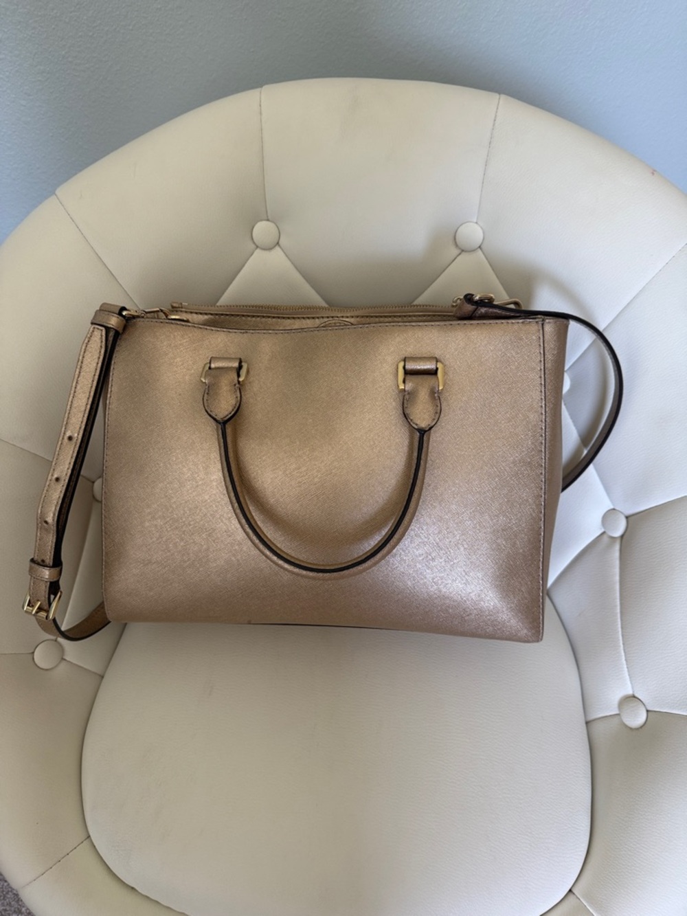 Michael Kors Kellen Metallic Gold Satchel with Gold Hardware - Picture 6 of 16